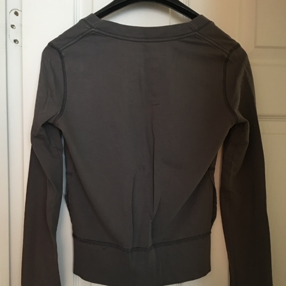 Hollister Gray Button Lightweight Sweatshirt - Picture 3 of 3